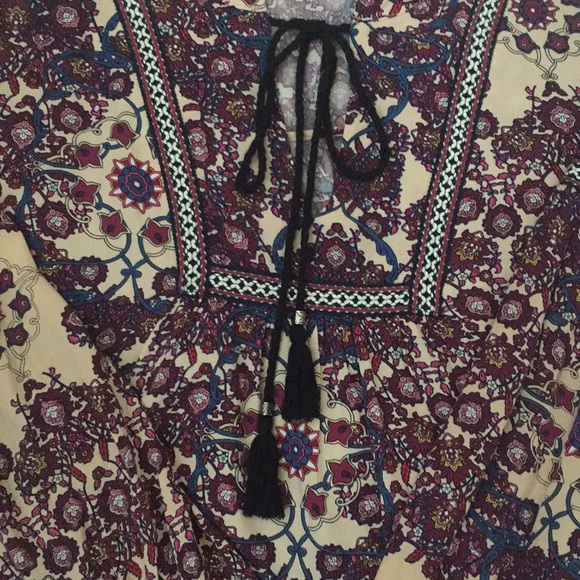 Daniel Rainn Long Sleeve Split Neck Blouse - Picture 7 of 7